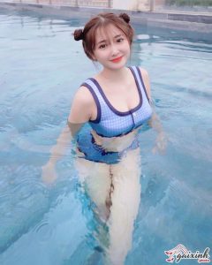 Tiktoker Vũ Thị Khánh Huyền 2k4 Khoe Ảnh Vô Cùng Xinh Đẹp
