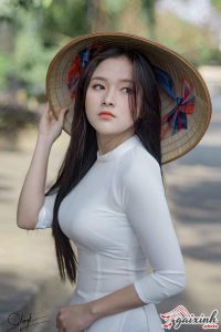 Cùng Gái Xinh Thu Hồng Hana 2k2 Đến Lớp Trong Áo Dài Trắng Tinh Khôi